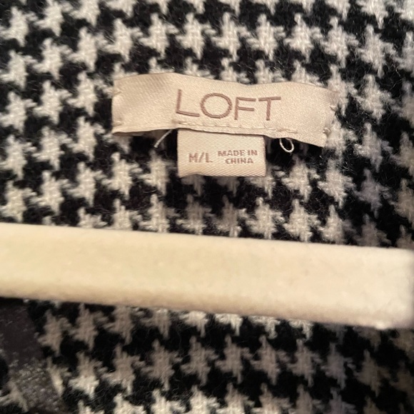Loft houndstooth shawl - M/L - Picture 4 of 4
